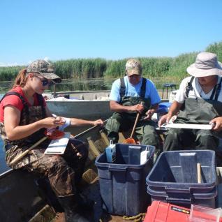 Mandrak's Lab: North American Freshwater Experts
