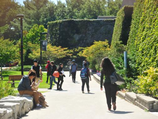 Students walking on campus at UTSC
