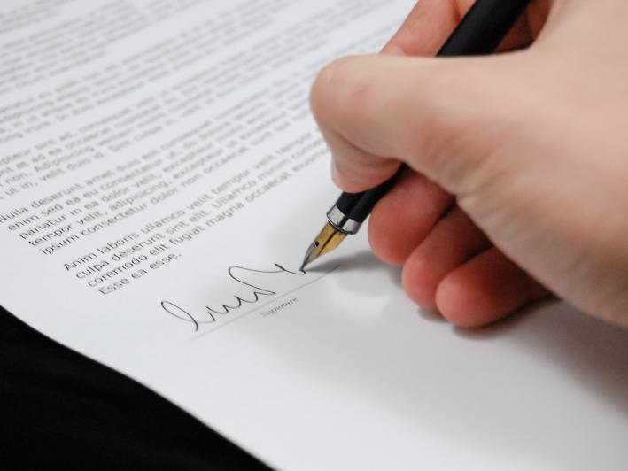 signing document